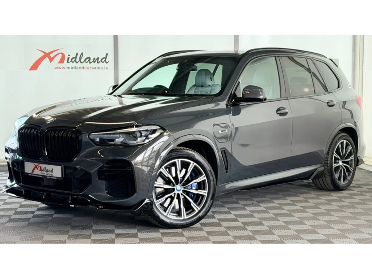 BMW X5 XDRIVE45E M SPORT - Image 2
