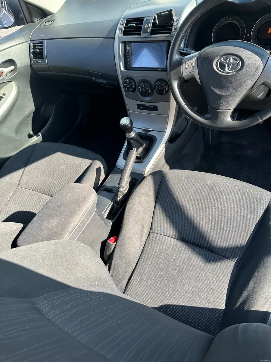 Car - Image 2