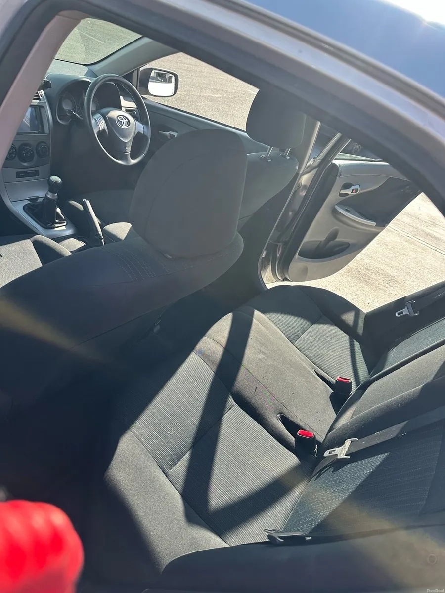 Car - Image 4
