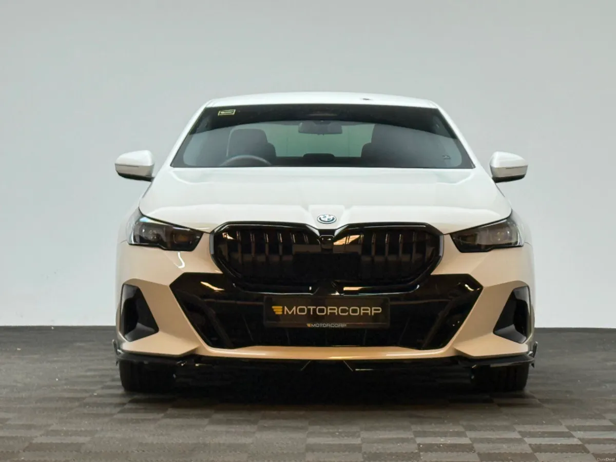 BMW i5 40 M SPORT - Image 2
