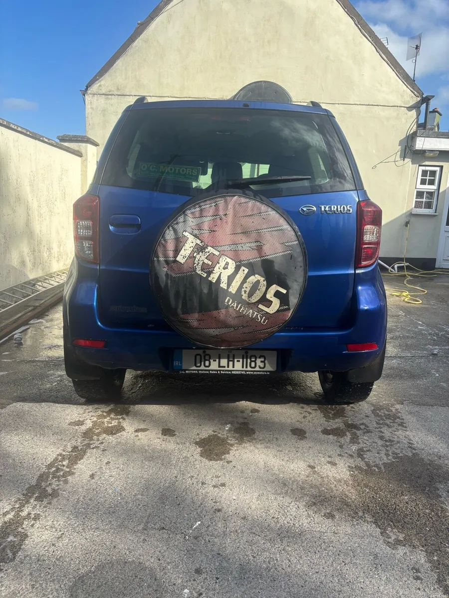 Car - Image 3