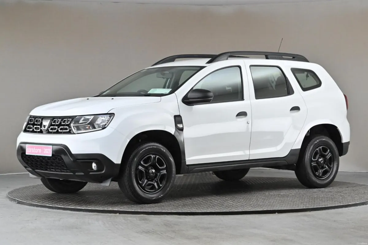 Dacia Duster 1.5 DCI ESSENTIAL BLUE 6SPD **REAR PA - Image 4
