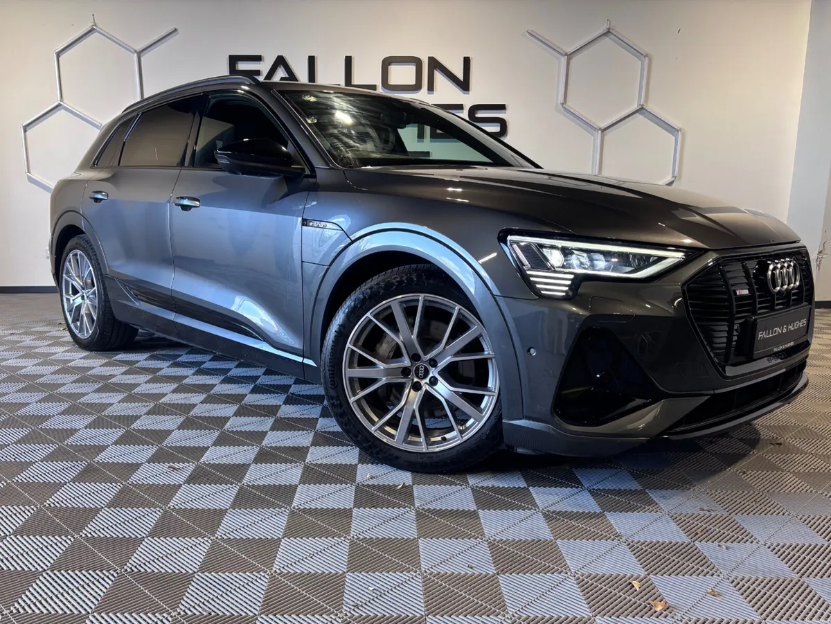 AUDI E-TRON BLACK EDITION 55 QUATTRO 95KwH BATTERY - Image 1