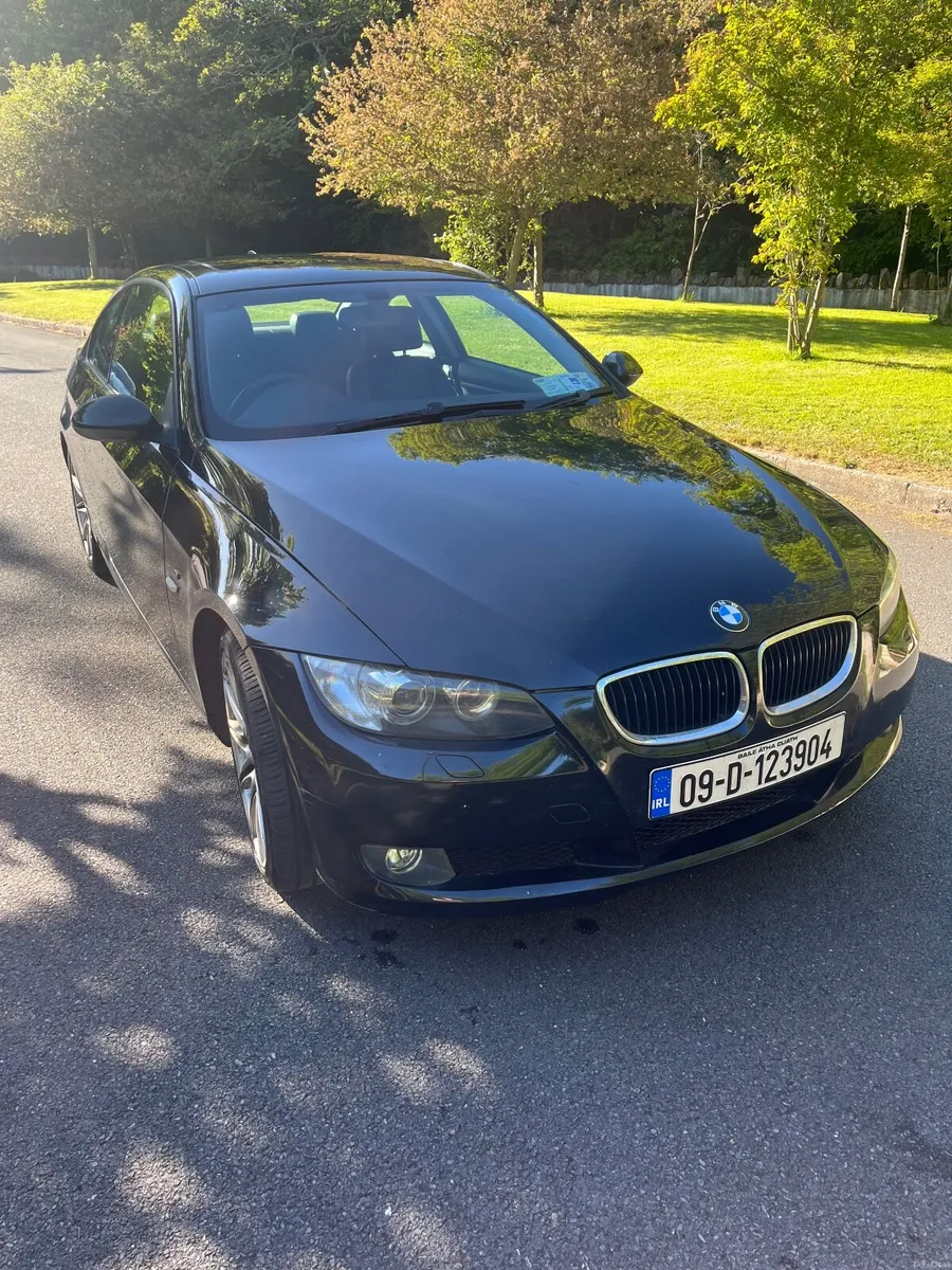 2009 BMW 320i E92 Coupe - Image 1