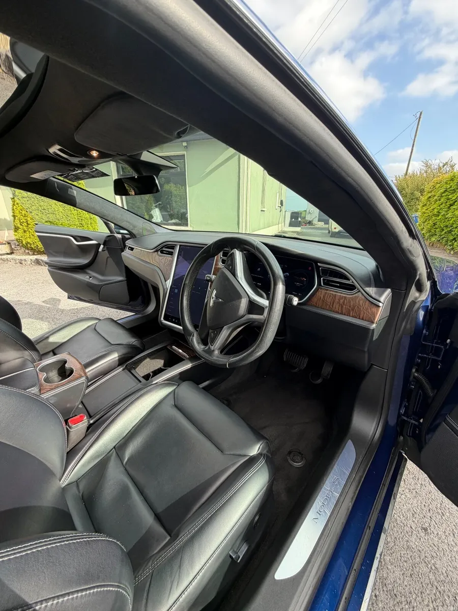 Tesla Model S 2018 - Image 3