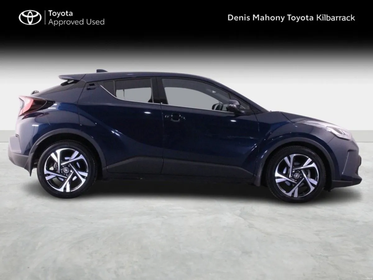 Toyota C-HR Hybrid Sport - Image 3