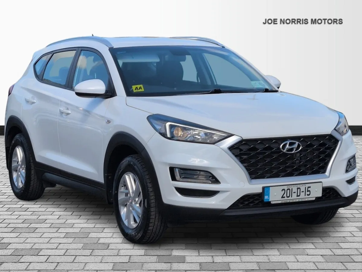 Hyundai Tucson COMFORT DIESEL 1.6 5DR - Image 1