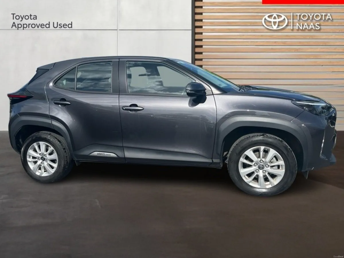 Toyota Yaris Cross HYBRID LUNA - Image 3
