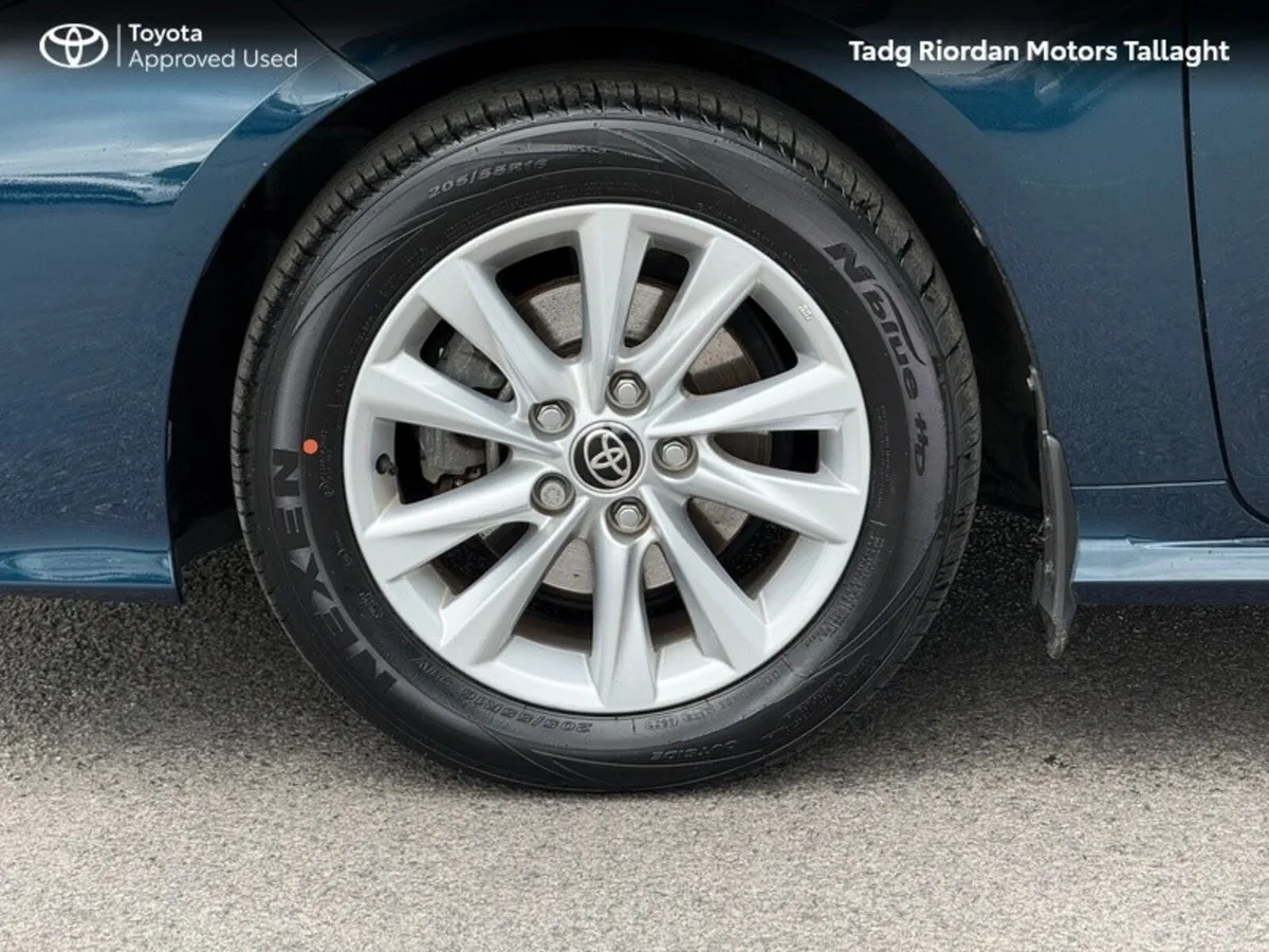 Toyota Corolla LUNA 4DR - Image 5