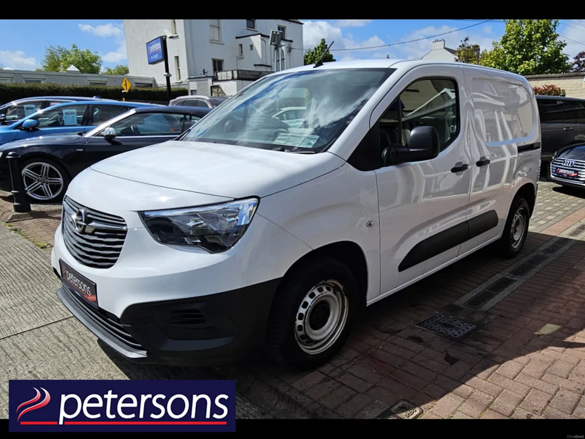 Opel Combo 1.5D KOMFORT TRIM - Image 4