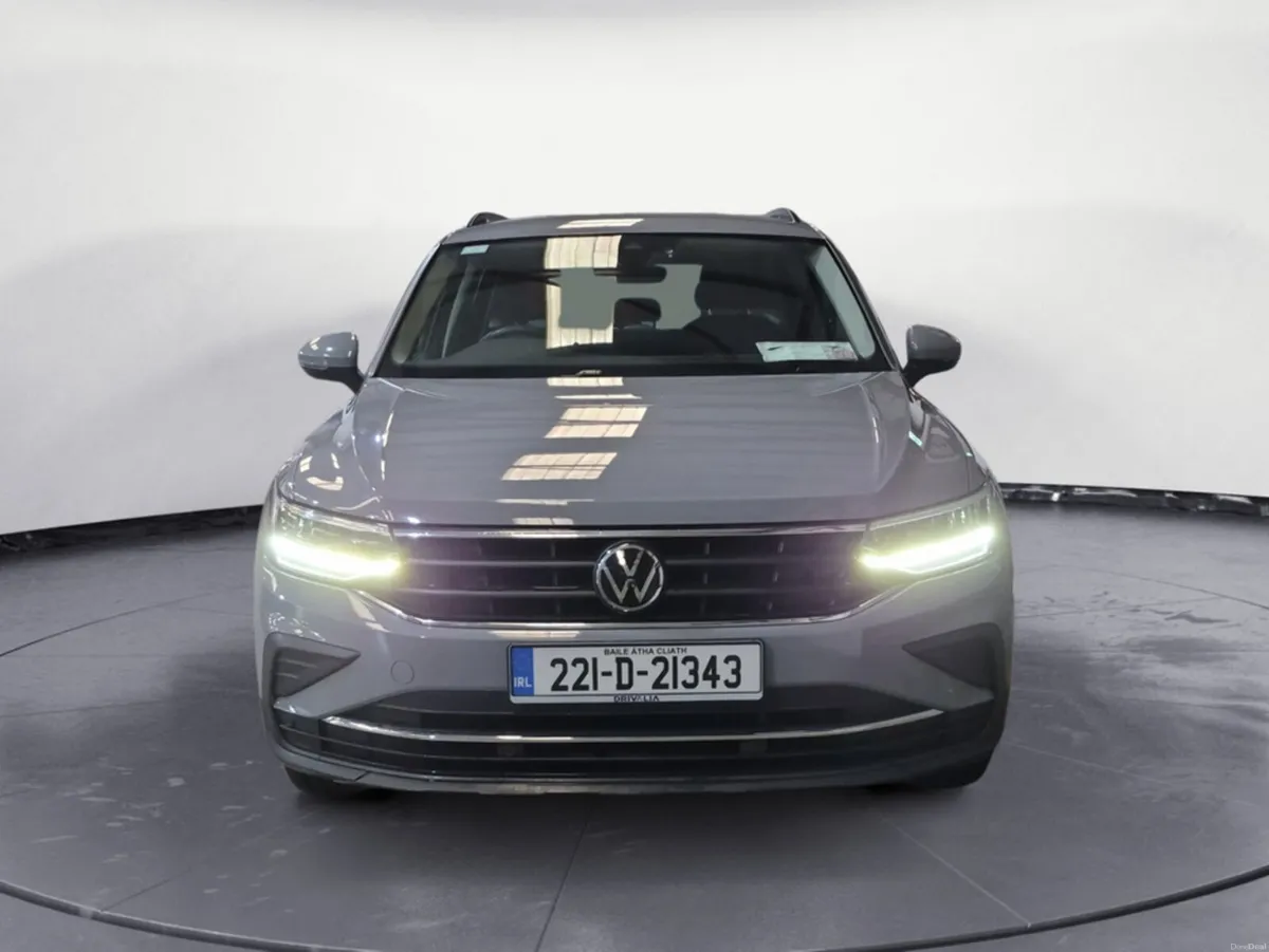 Volkswagen Tiguan LIFE 2.0 TDI MANUAL 6SPEED FWD 1 - Image 2