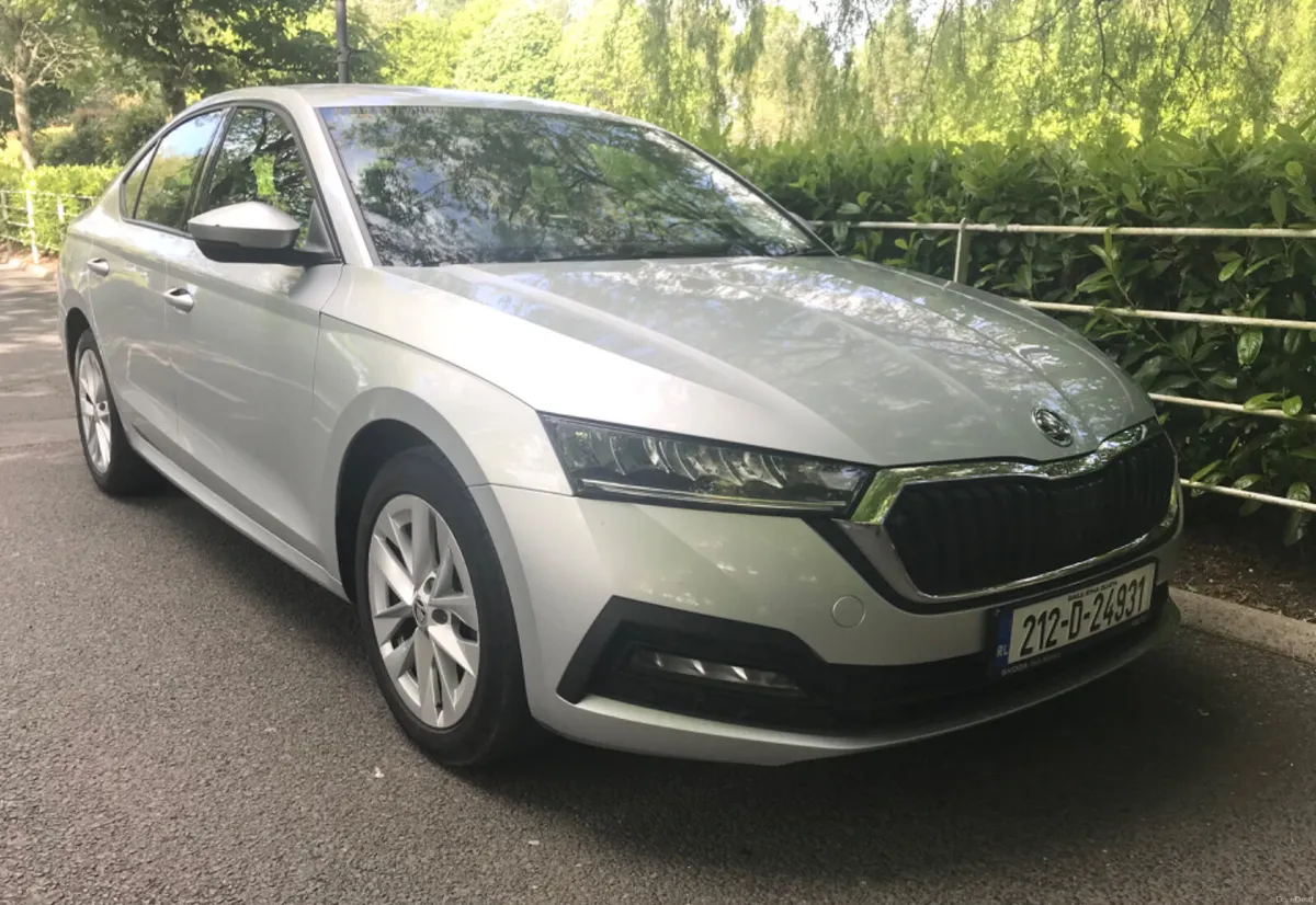 Skoda Octavia Ambition 2.0TDI 115HP DSG New Model - Image 4