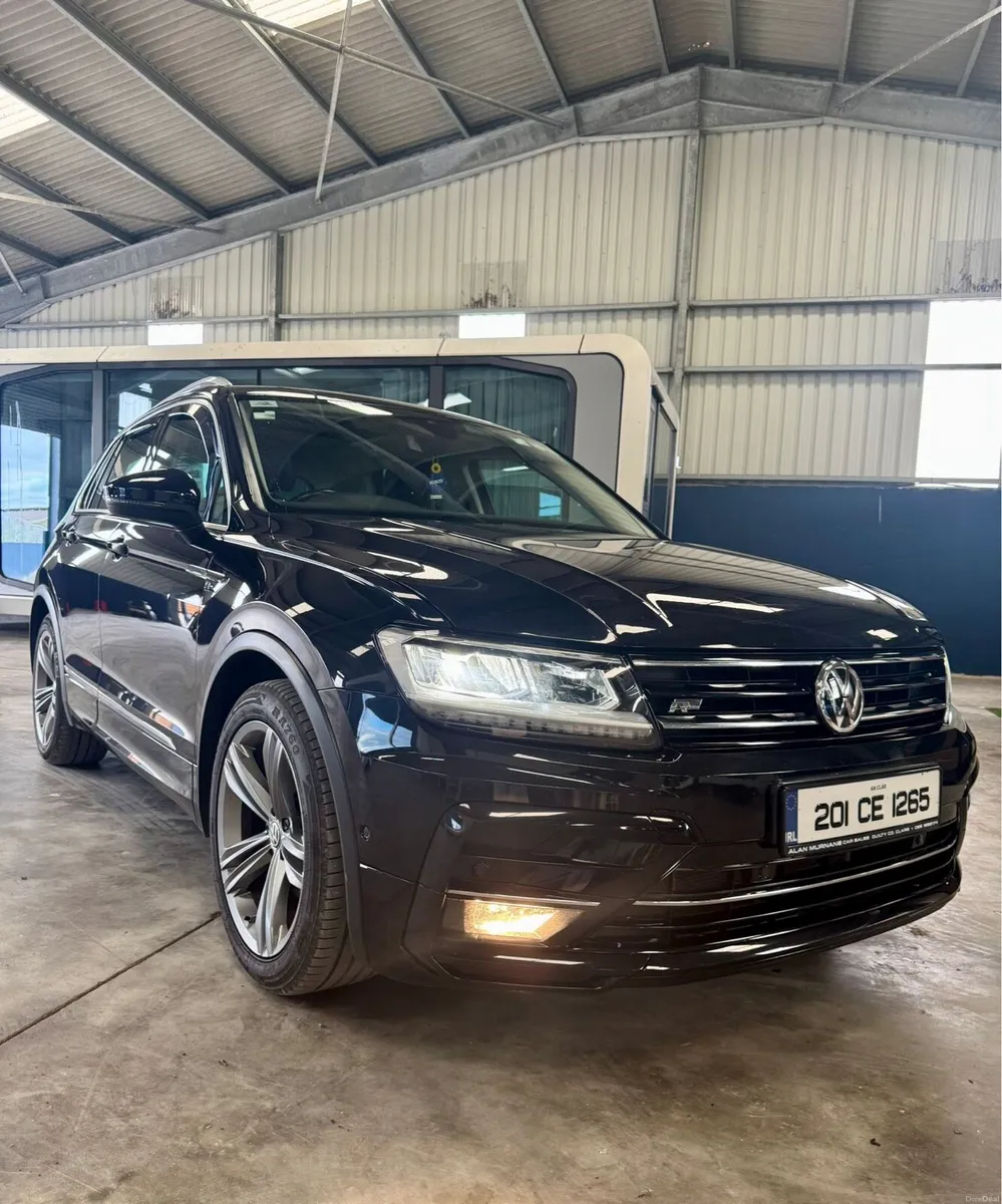 Volkswagen Tiguan R-Line in Deep Black Pearl. - Image 2
