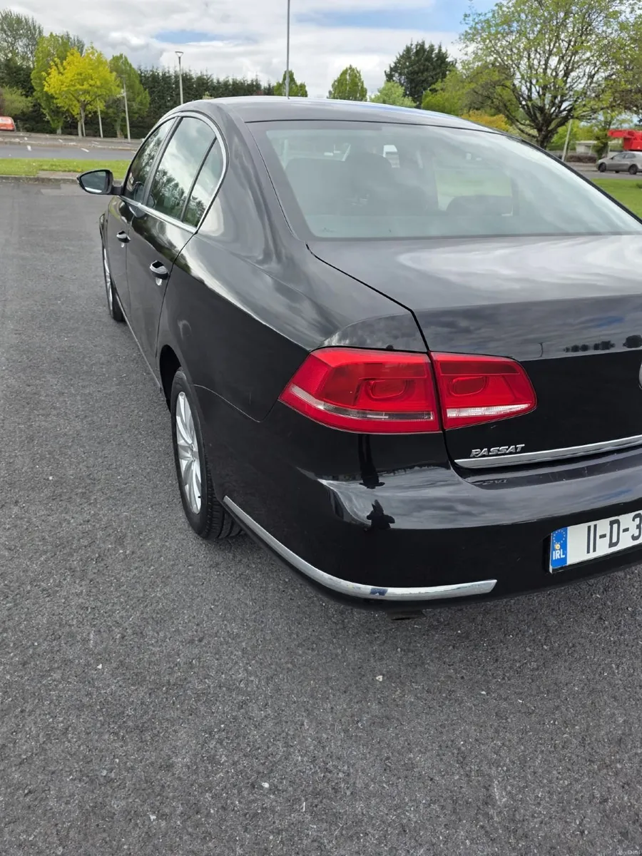 Volkswagen Passat 1.4 Automatic 2011 - Image 3