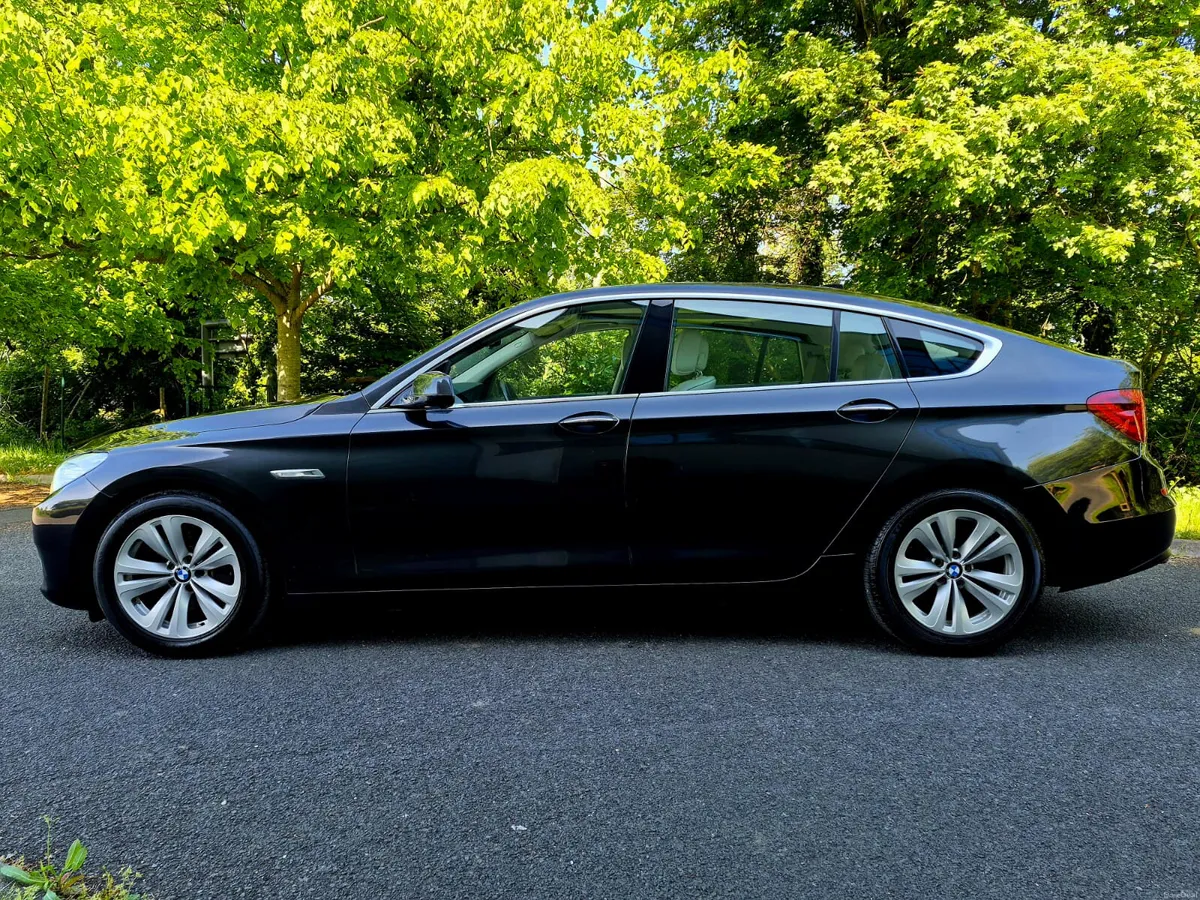 2013 BMW 520D GT AUTOMATIC SE - Image 1