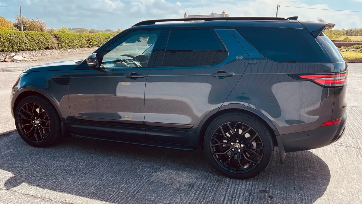 Land Rover Discovery 5 - Image 4