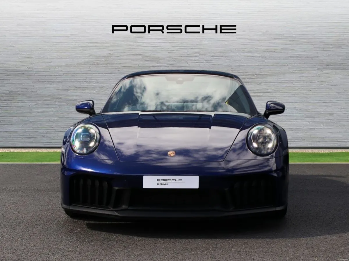 Porsche 911 Carrera GTS - Image 6