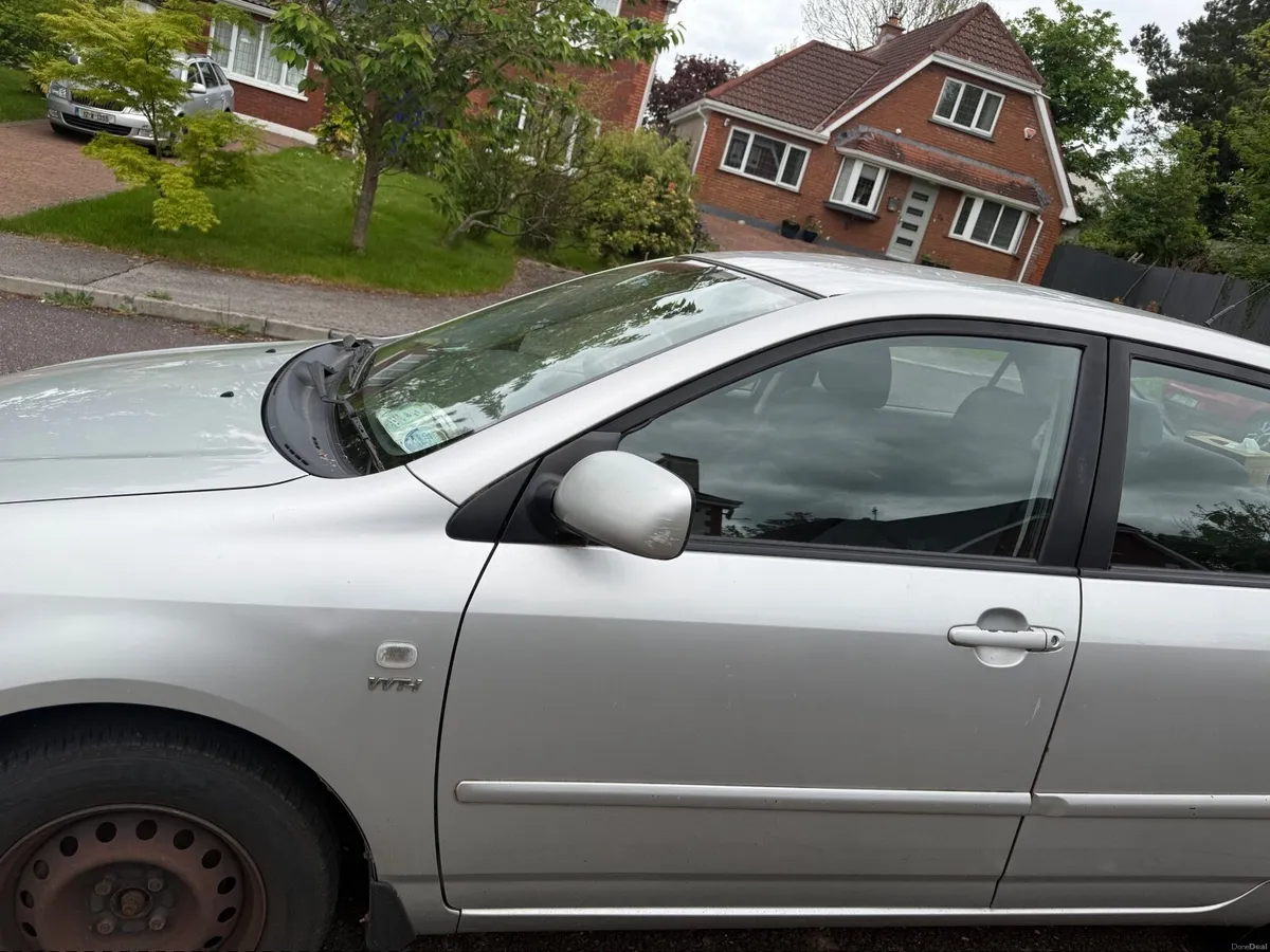 Toyota Corolla 2003 - Image 2
