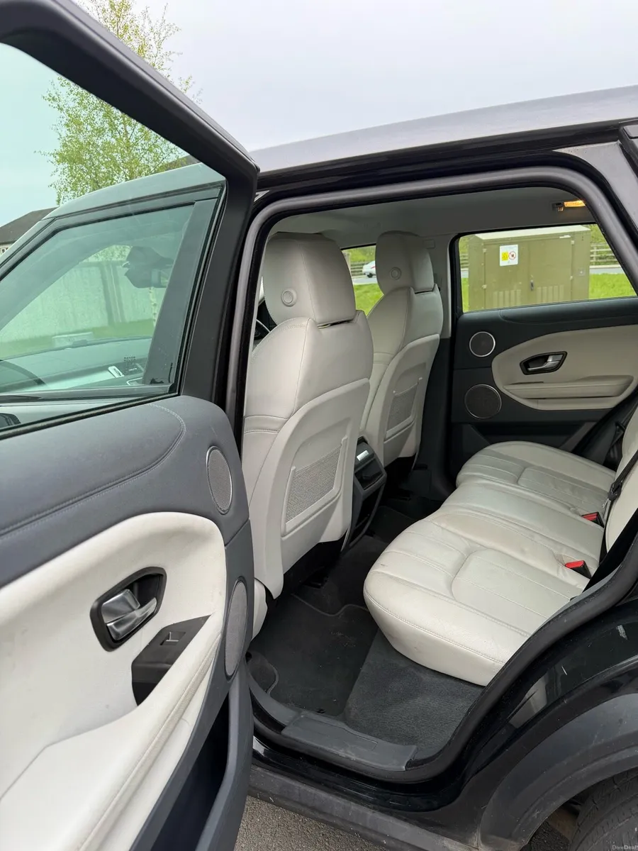 Range Rover - Image 3