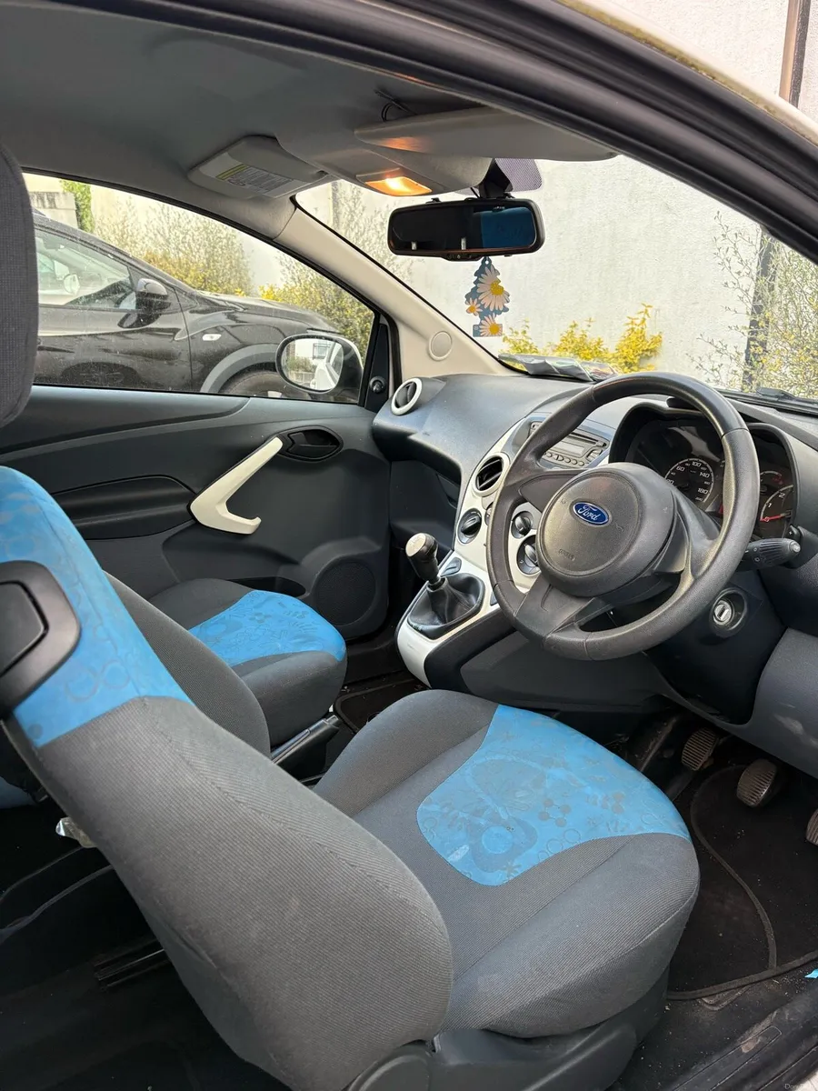 132 Ford KA - Image 4