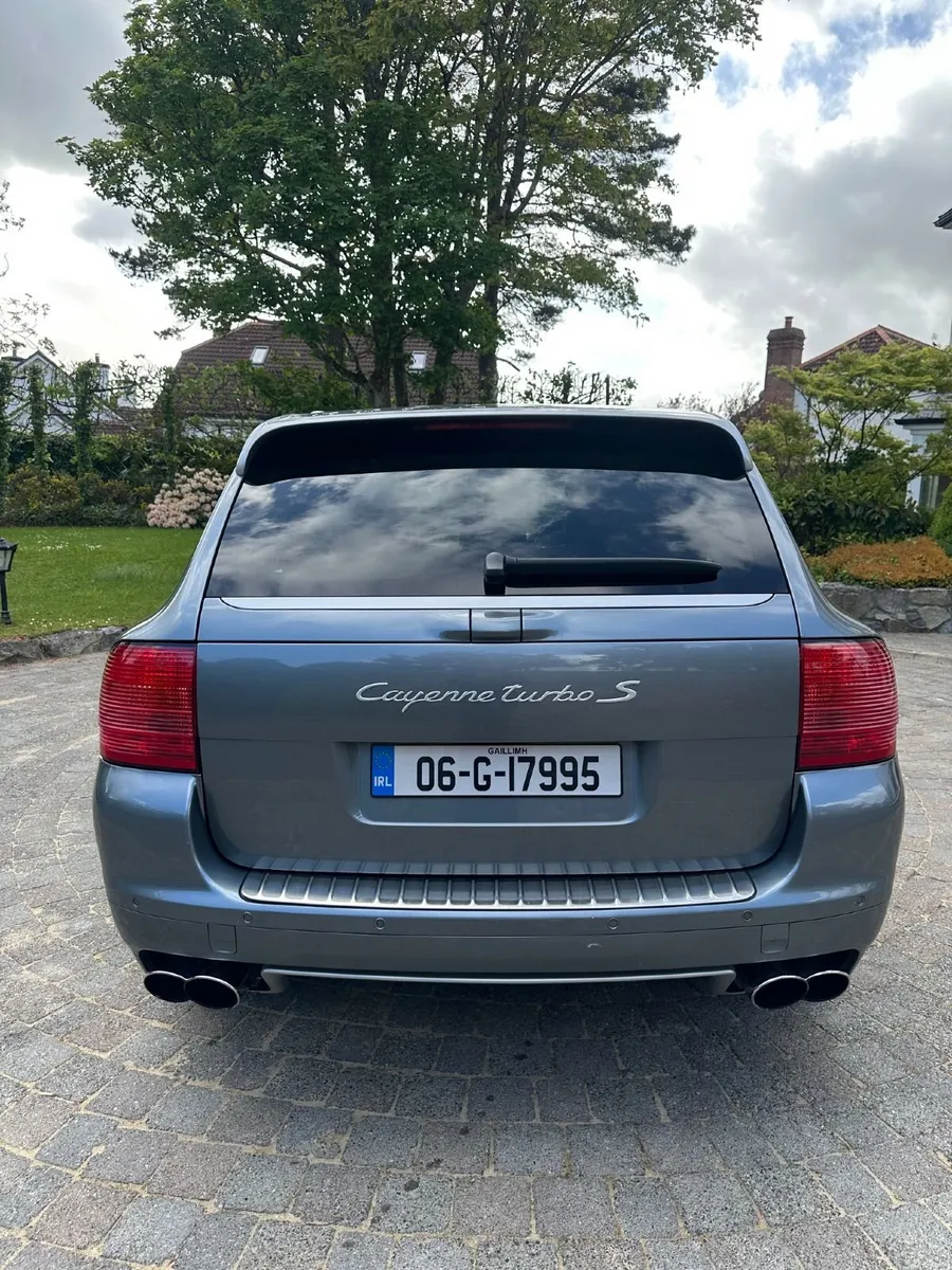Porsche Cayenne Turbo S 2006 - Image 4