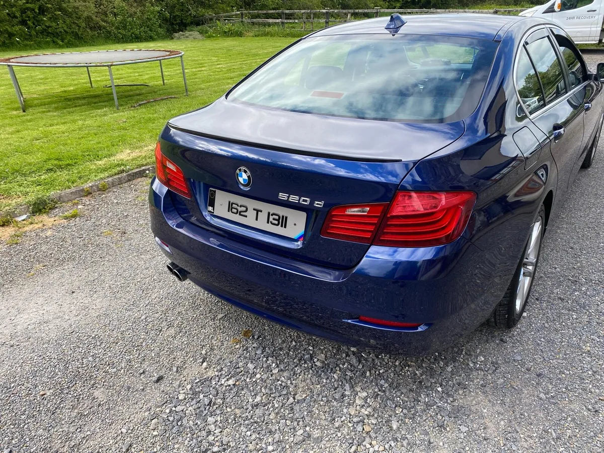 BMW 520 - Image 2