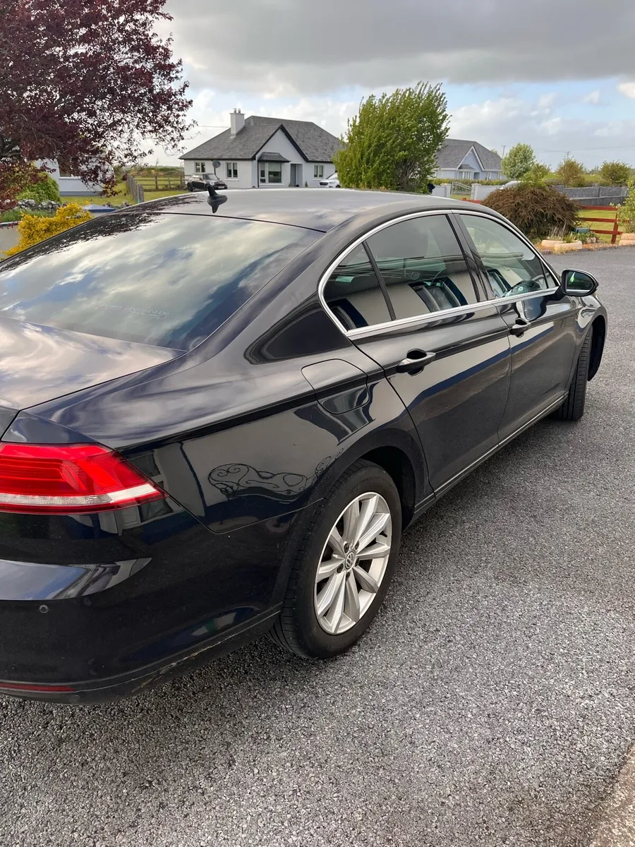 Passat Automatic - Image 2