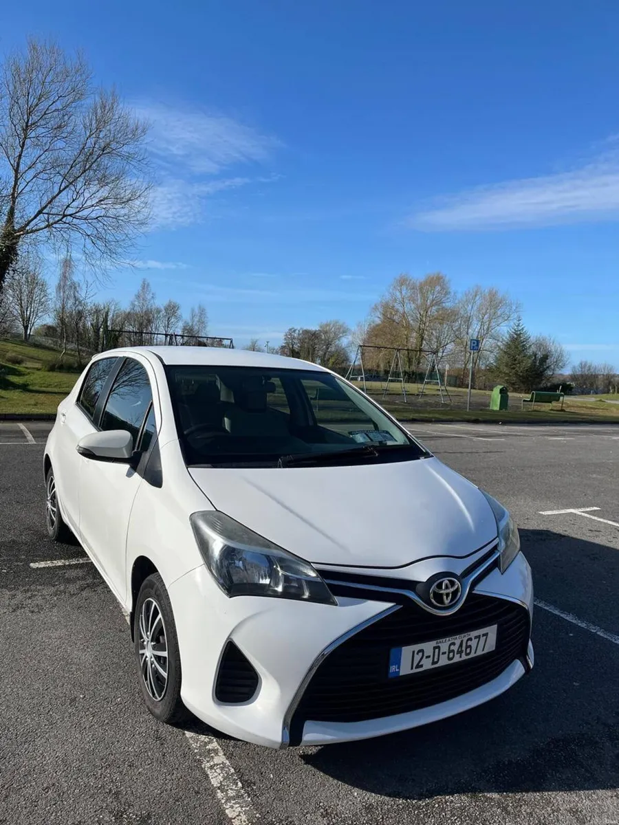 Toyota Yaris 2012 - Image 3