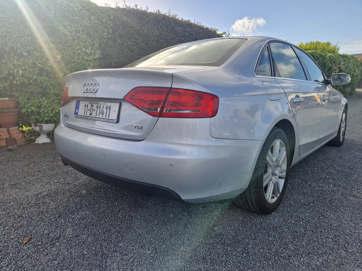Audi A4 SE 2.0 TDI 2011 - Image 4