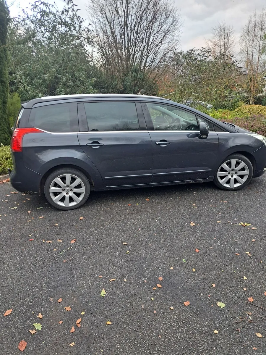 Peugeot 5008 2013 - Image 3