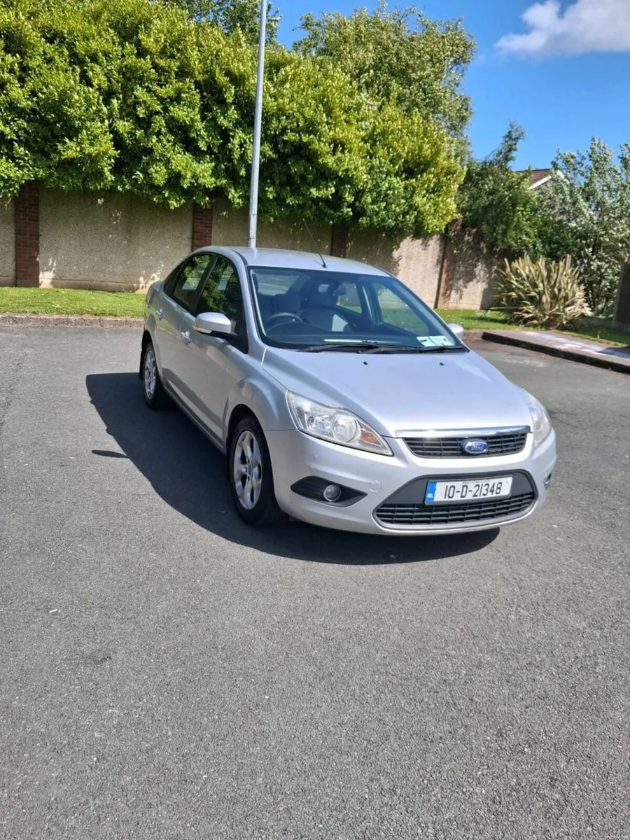 2010 ford focus - Image 1