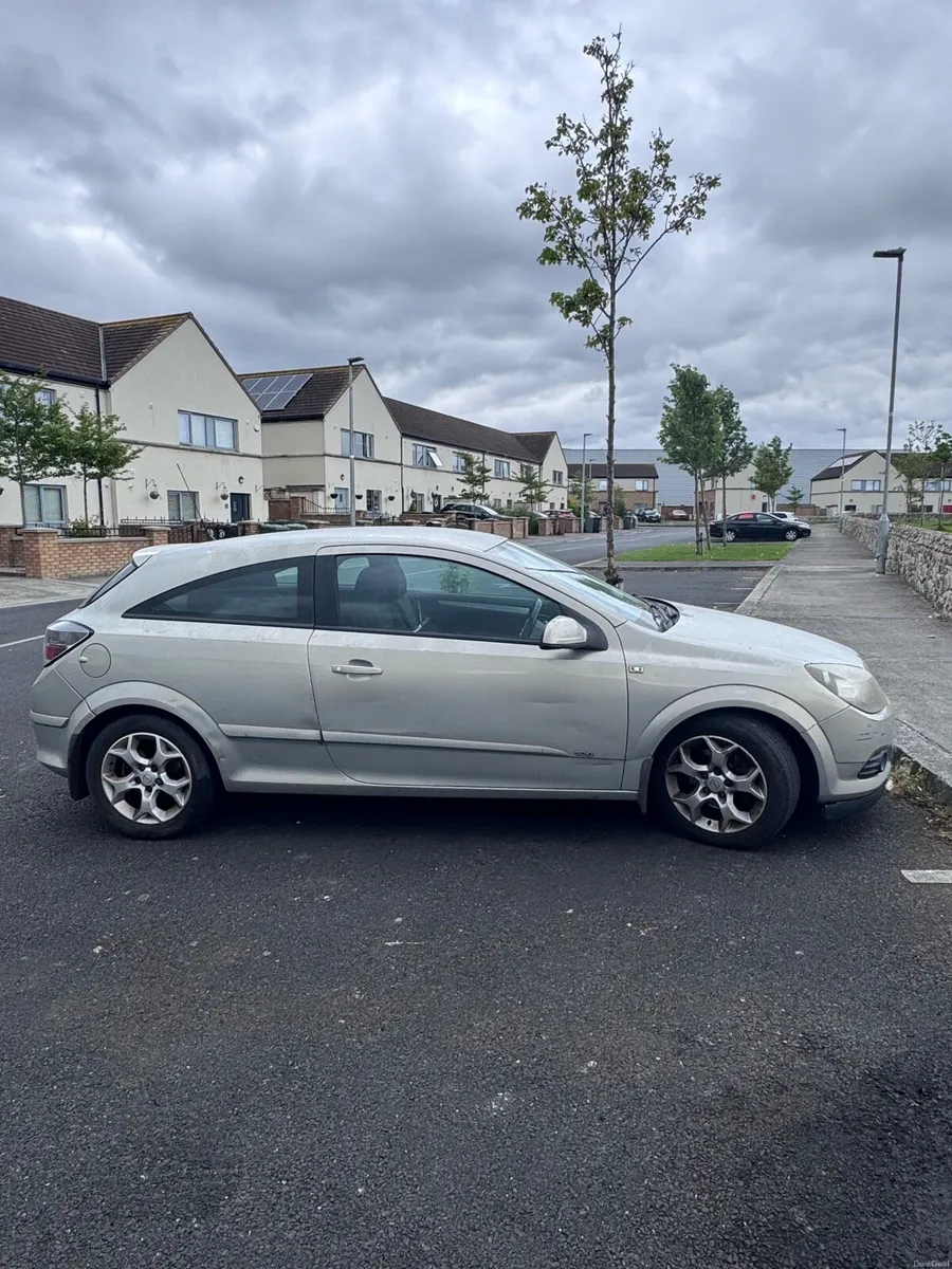 Opel Astra - Image 1