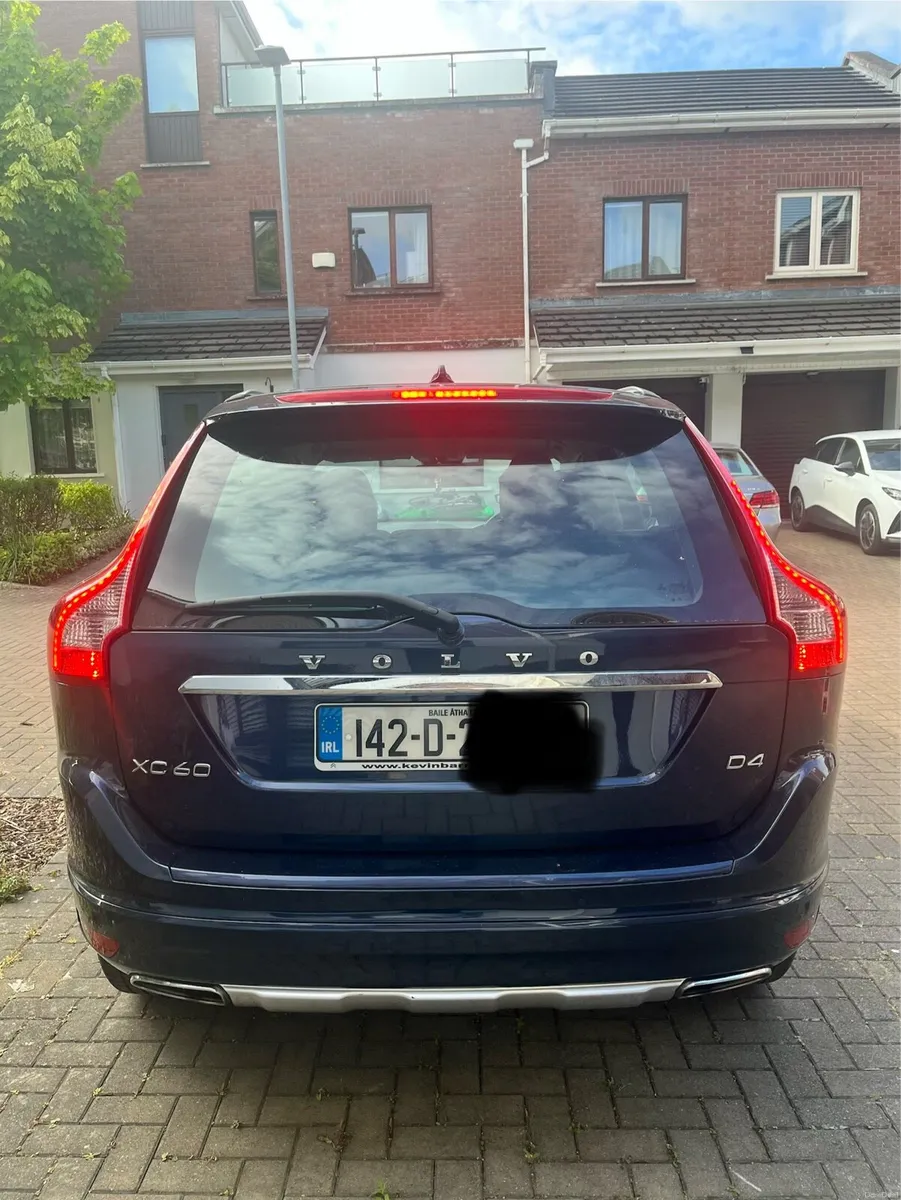 Volvo XC60 - Image 2