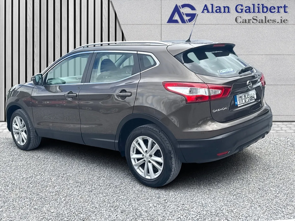 Nissan Qashqai 1.5 DCI ACENTA Glasroof & Touchscre - Image 2