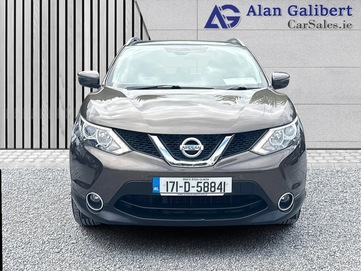 Nissan Qashqai 1.5 DCI ACENTA Glasroof & Touchscre - Image 4
