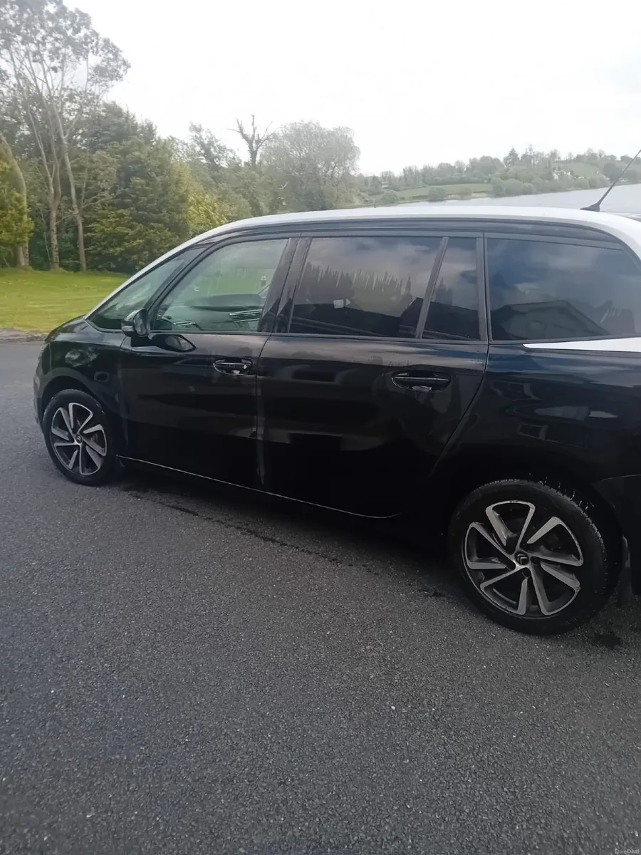 Citroen C4 Spacetourer 2023 - Image 4