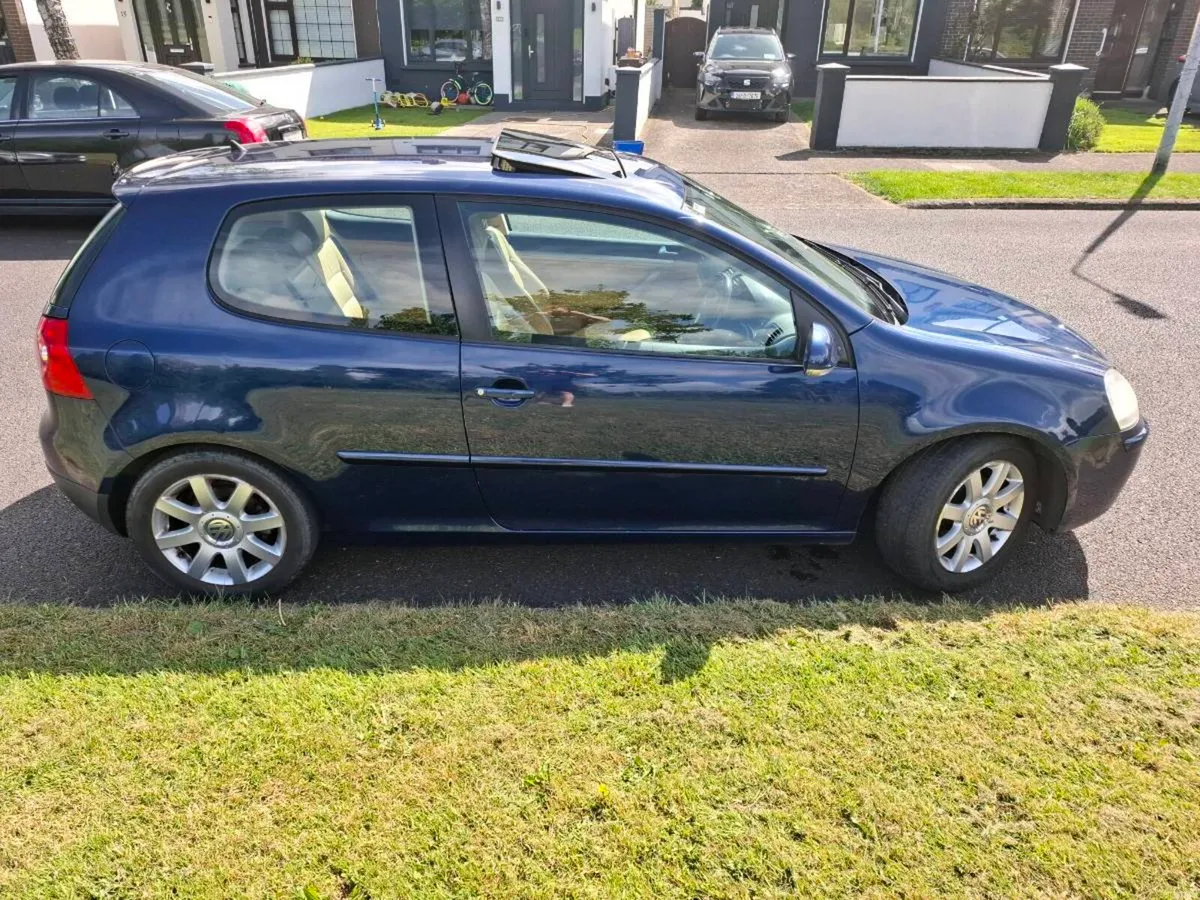 Car - Image 2