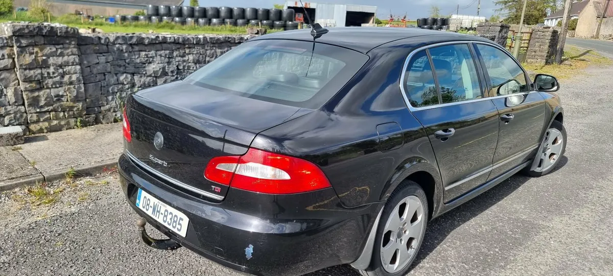 Skoda Superb 2.0 tdi, 170BHP, €1950 - Image 4