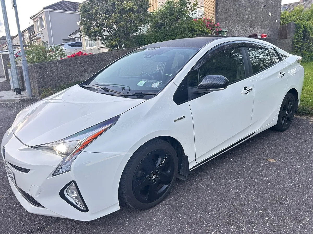 2018 Toyota Prius - Image 3