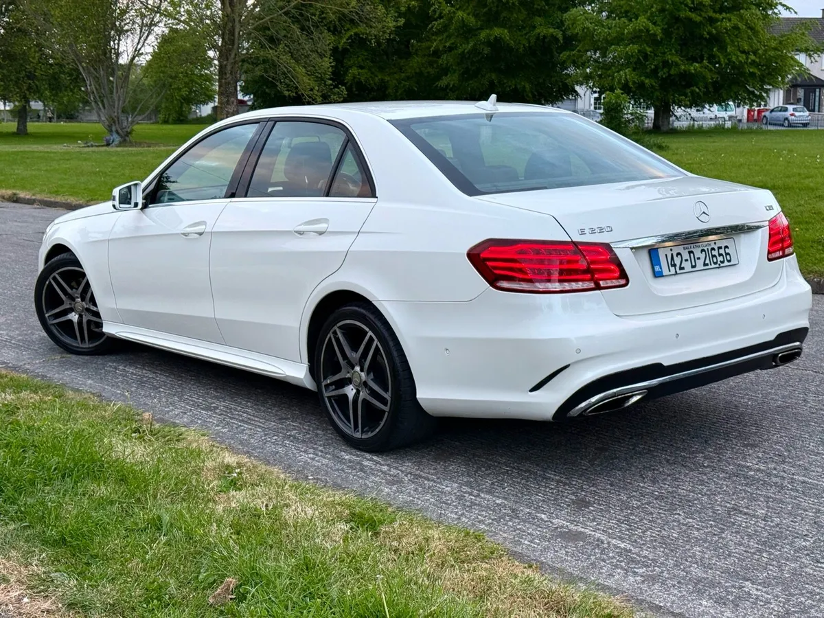 142 Merc E220 Cdi AMG Mint White Pearl - Image 3