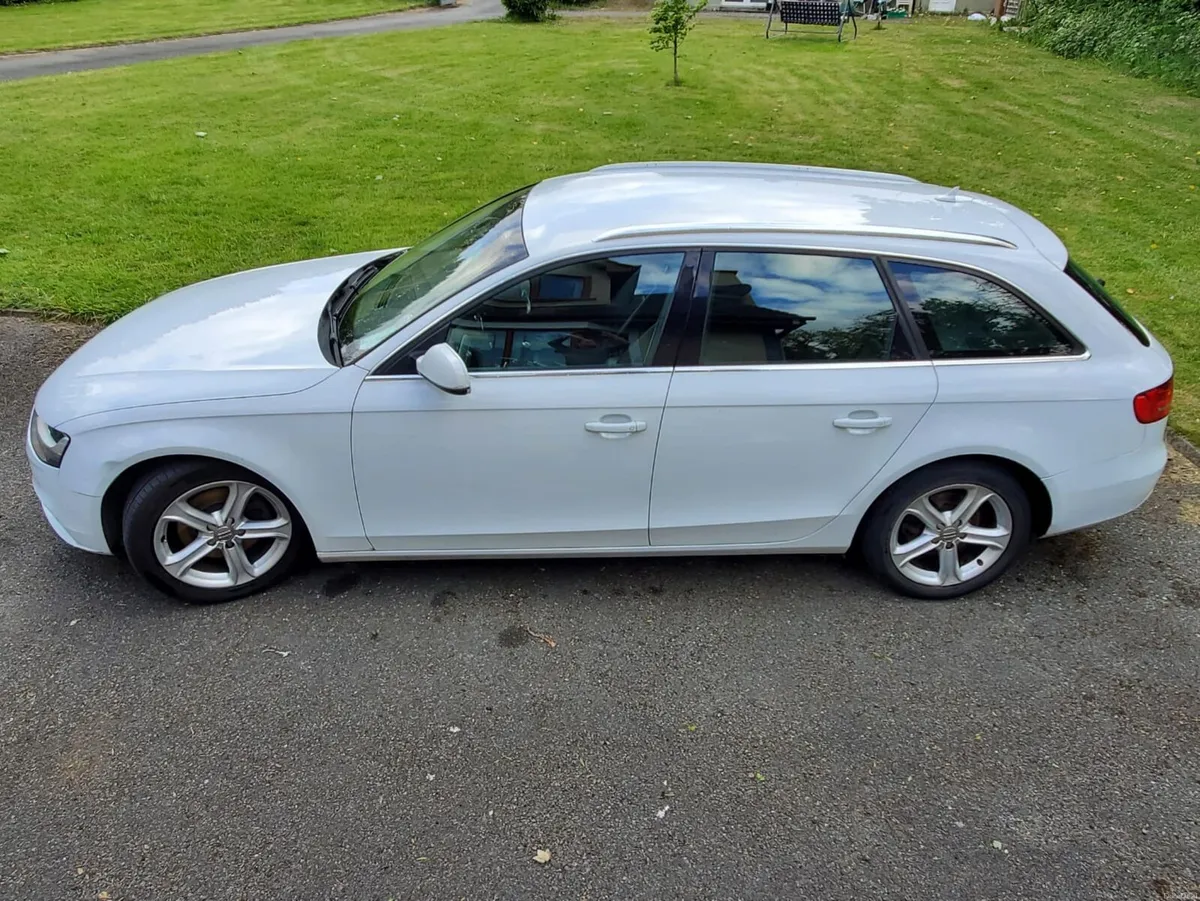 Audi A4 Estate - Image 4