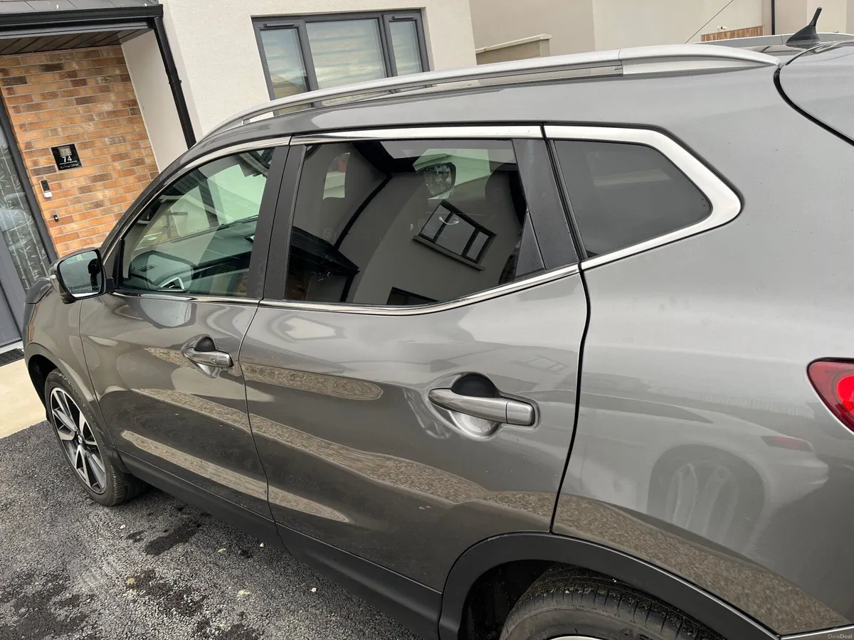 Nissan Qashqai 2015 - Image 3