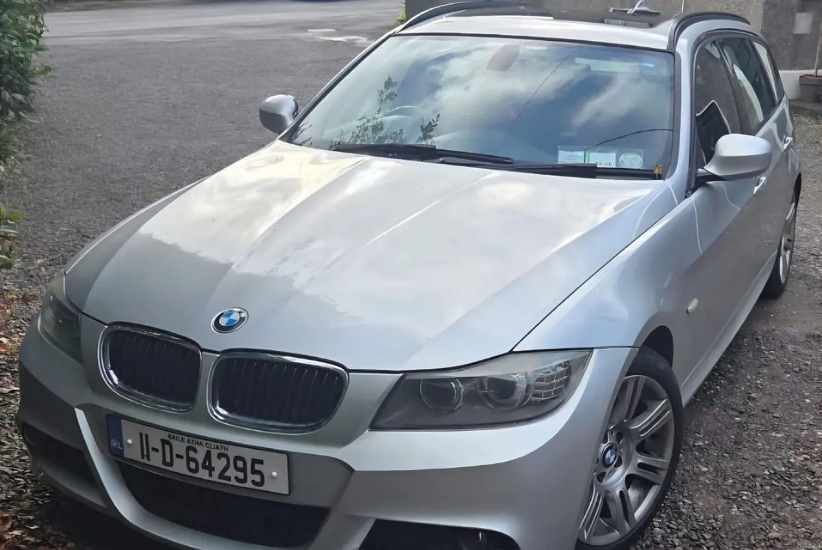 BMW 3-Series 2011 Touring - Image 1
