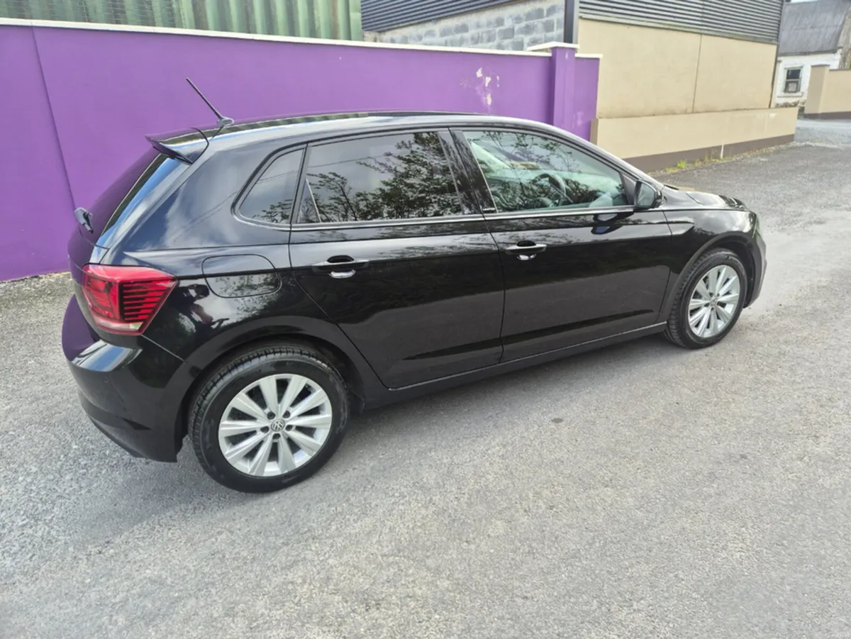 Volkswagen Polo UNITED 1.0 MANUAL 5SPEED 80HP 5DR - Image 4