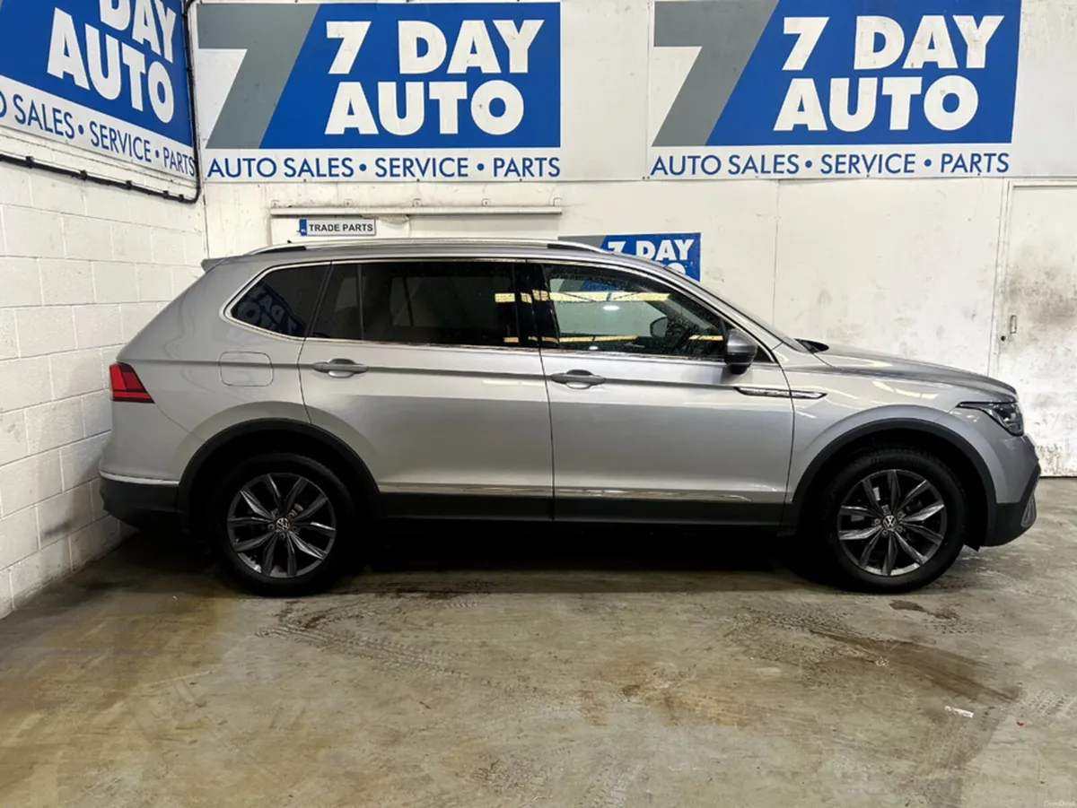 Volkswagen Tiguan Allspace 7 SEATER AUTO LIFE 2.0 - Image 3
