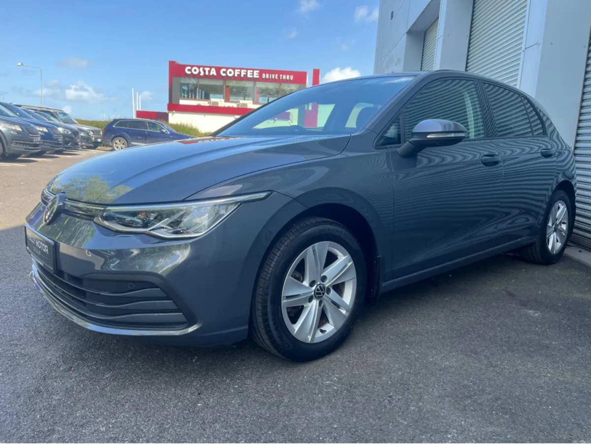 Volkswagen Golf 1.0 PETROL LIFE - Image 4