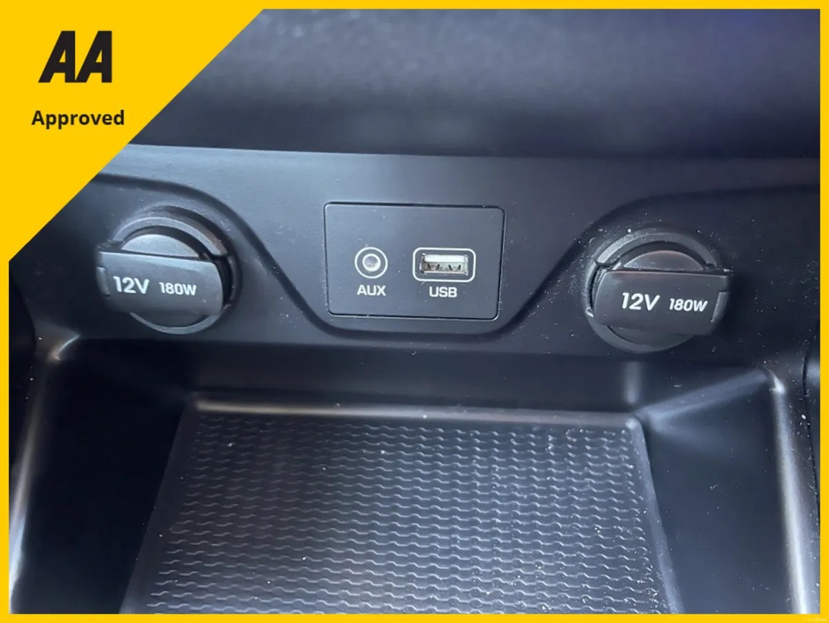 Hyundai Tucson 1.6 CRDI  SE NAV FREE DELIVERY - Image 5