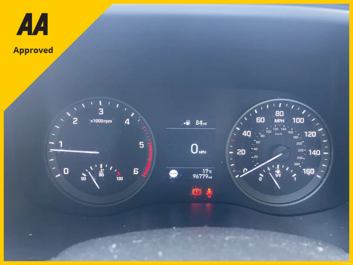 Hyundai Tucson 1.6 CRDI  SE NAV FREE DELIVERY - Image 6