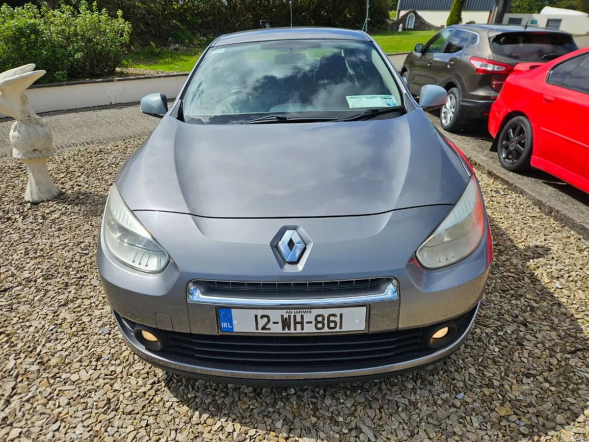 Renault Fluence EXPRESSION 1.5 DCI 90 4DR - Image 2