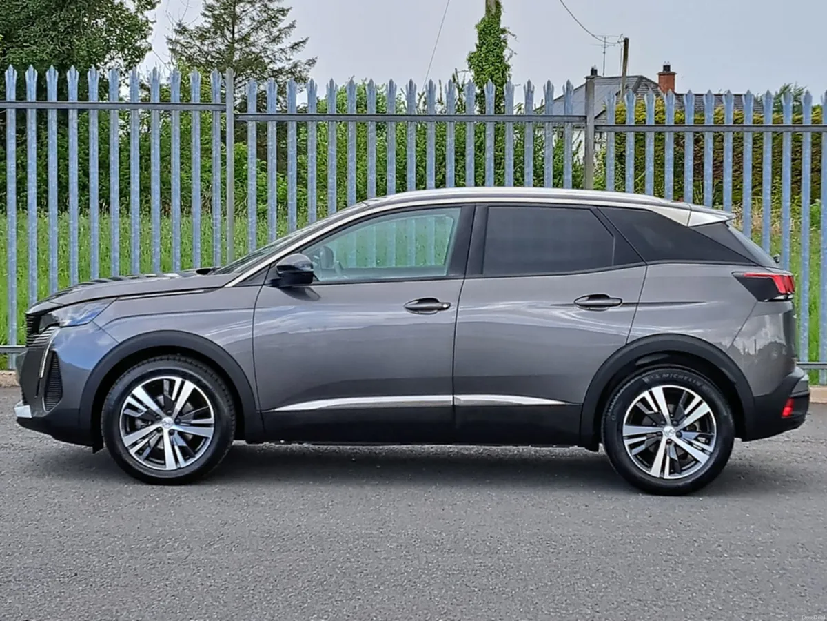 Peugeot 3008 ALLURE PREMIUM 1.5TD 130BHP 8 SPEED A - Image 5